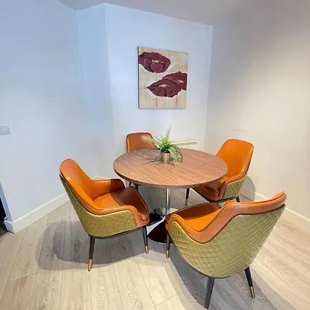 Greeg Court アパート