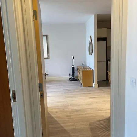 Greeg Court 아파트