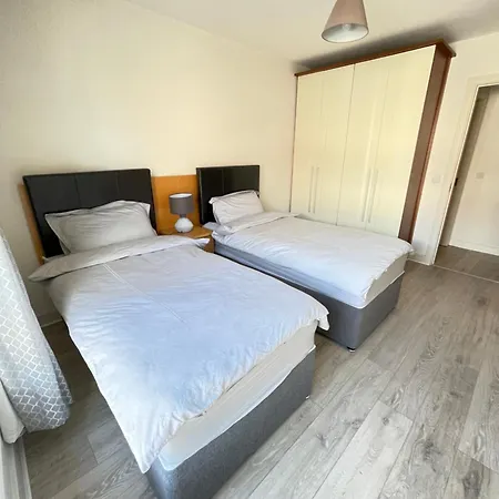 Greeg Court Apartment