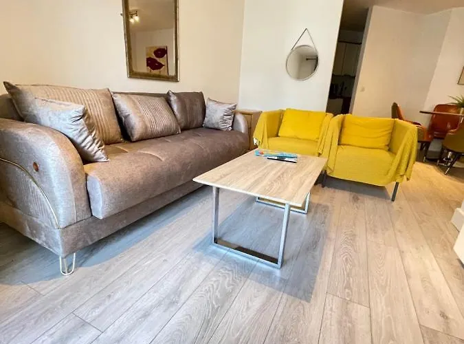 Greeg Court Lejlighed